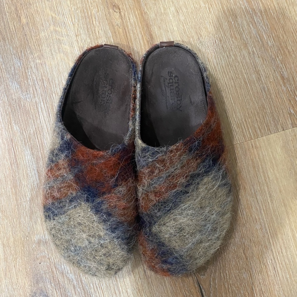 Women’s Crosby Square plaid Italian wool clog. Size 8 worn once